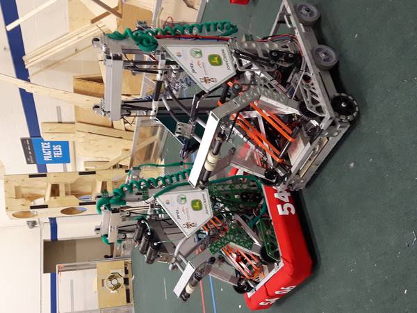 Buzz and Curiosity side by side